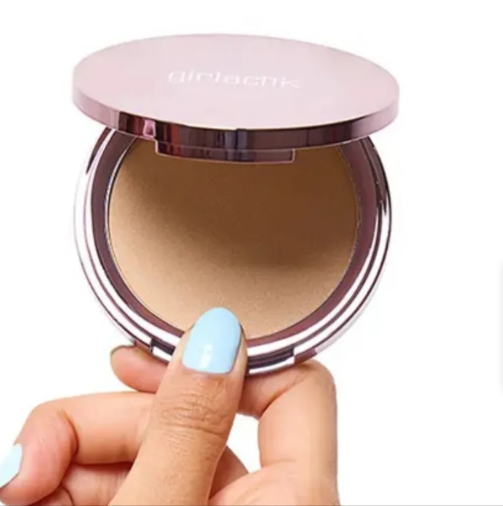 Tan Bronzer Matte Finish Compact💥 JUST DROPPED PRICE 💥